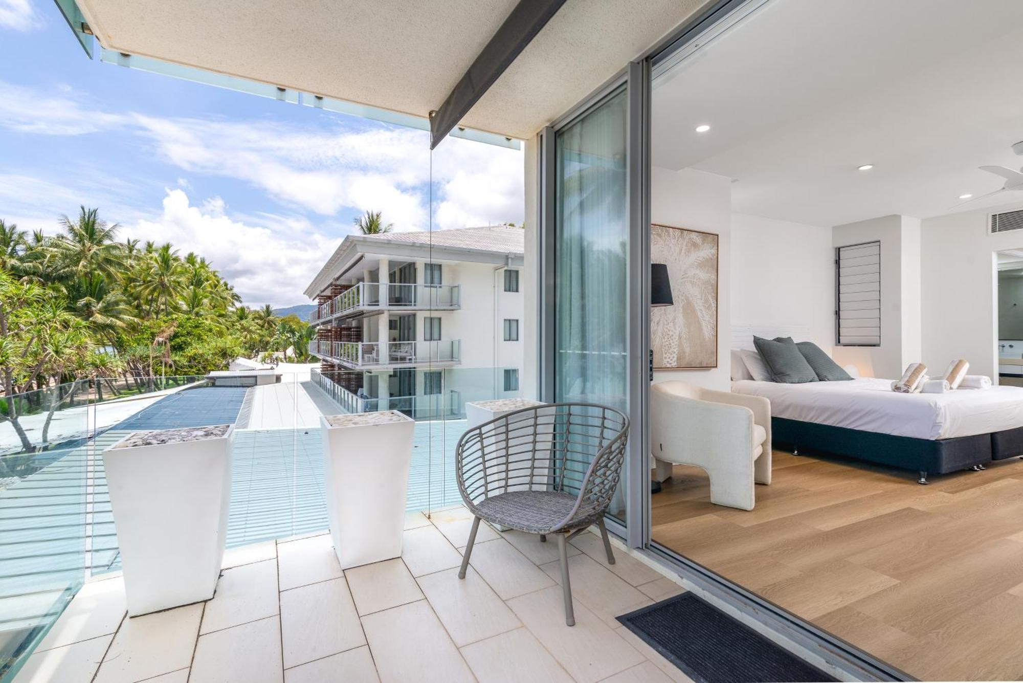 Drift Palm Cove Hotel Bagian luar foto