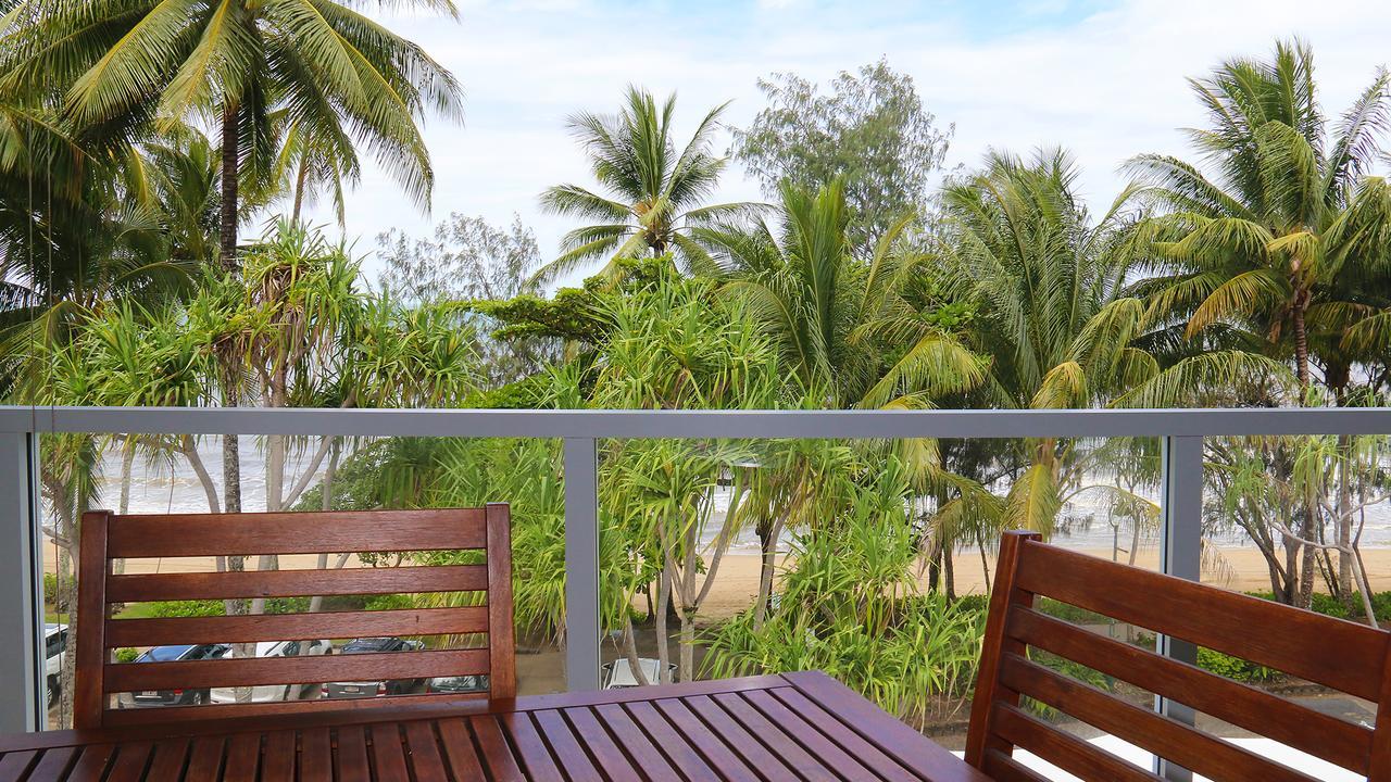 Drift Palm Cove Hotel Bagian luar foto